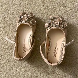 Cute baby girl baby size 5 shoes